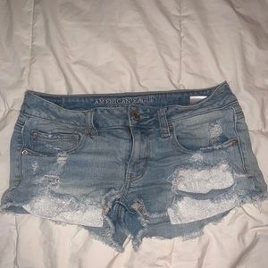 American Eagle  low cut shortie lace pockets